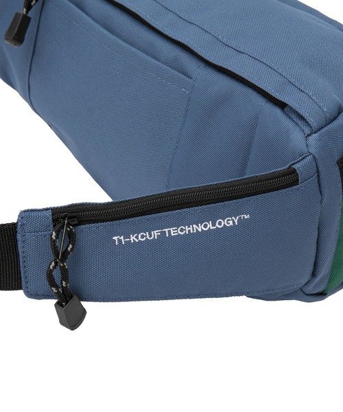 HUF（ハフ）の「HYDE WAIST BAG / HUF ウエストバッグ 4.5L（ボディバッグ/ウエストポーチ・メンズ・ブラック/ブルー系その他・O/S）」の10枚目の写真