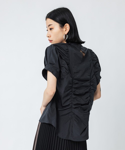 united tokyo ビアンカシャーリングブラウス 黒