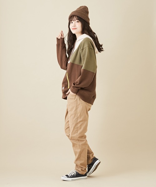 CUBE SUGAR(キューブシュガー)の「WEB限定無地ツイルウエストゴムテーパードパンツ(チノパンツ・レディース・ベージュ/カーキ/ブラック・M/L/LL)」の17枚目の写真