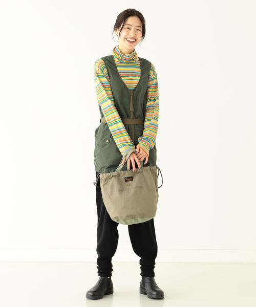 BEAMS BOY（ビームスボーイ）の「NAPRON × BEAMS BOY / 別注 ヘリンボーン ステンシル ペイシェントバッグ（トートバッグ・レディース・ナチュラル/オリーブ・ONE SIZE）」の4枚目の写真