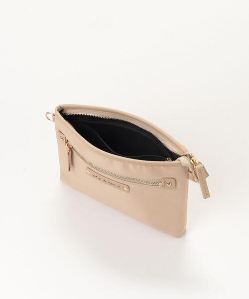 To b. by agnes b.(トゥービーバイアニエスベー)の「WT47 POCHETTE マルチポシェット(ショルダーバッグ・レディース・ベージュ・FREE)」の4枚目の写真