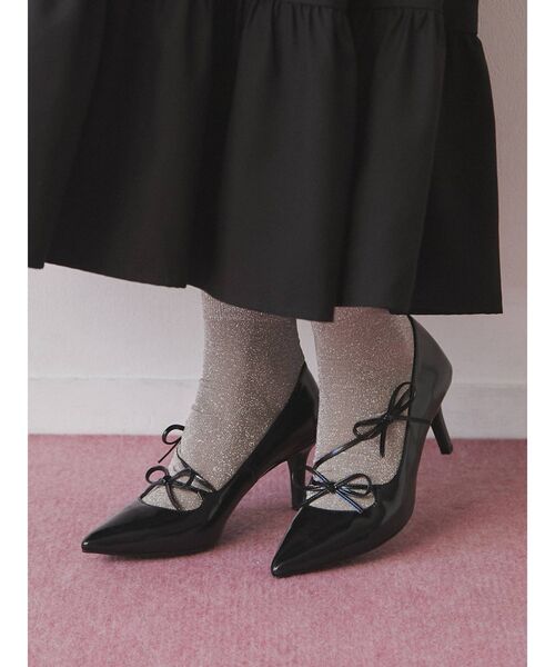 merry jenny（メリージェニー）の「ribbon ribbonパンプス（パンプス・レディース・アイボリー/ブラック・MEDIUM/LARGE）」の3枚目の写真