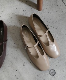 AmiAmi（アミアミ）の「Tストラップローファーパンプス/メリージェーン（パンプス）」