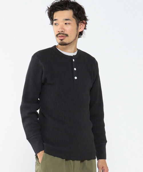 Healthknit(ヘルスニット)の「Healthknit / Heavy waffle Henley Neck T-shirt(ニット/セーター・メンズ・オフホワイト/ブラック系その他4・SMALL/MEDIUM/LARGE/X-LARGE)」の2枚目の写真