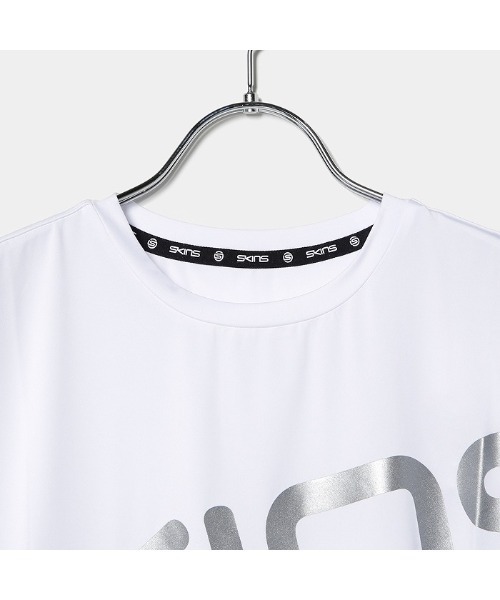 SKINS(スキンズ)の「SKINS(スキンズ)ロゴTシャツ(ポロシャツ・レディース・サックスブルー/ブラック/ホワイト・38/40/42)」の6枚目の写真