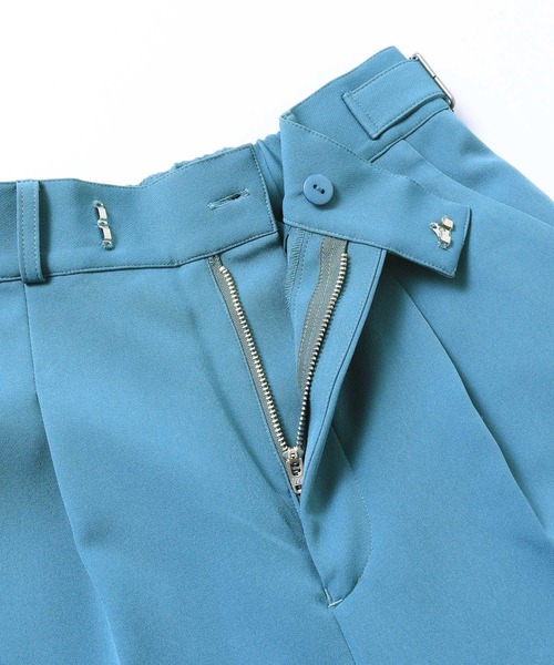 hunch（ハンチ）の「【ストレッチ】ひざ下丈バミューダパンツ（その他パンツ・レディース・グレイッシュベージュ/ブルー/ブラック・FREE）」の18枚目の写真