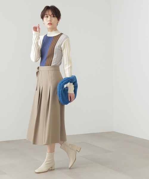 N.(N. Natural Beauty Basic)(エヌエヌナチュラルビューティーベーシック)の「◆カラーブロッキングハイネックリブニット(ニット/セーター・レディース・ホワイト系その他/ベージュ系その他/ネイビー系・MEDIUM)」の13枚目の写真