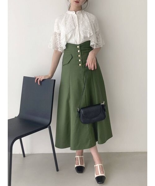 dazzlin(ダズリン)の「ジュエルボタンフレアスカート(スカート・レディース・ブルー/インディゴブルー/ベージュ/グリーン・X-SMALL/SMALL/MEDIUM)」の11枚目の写真