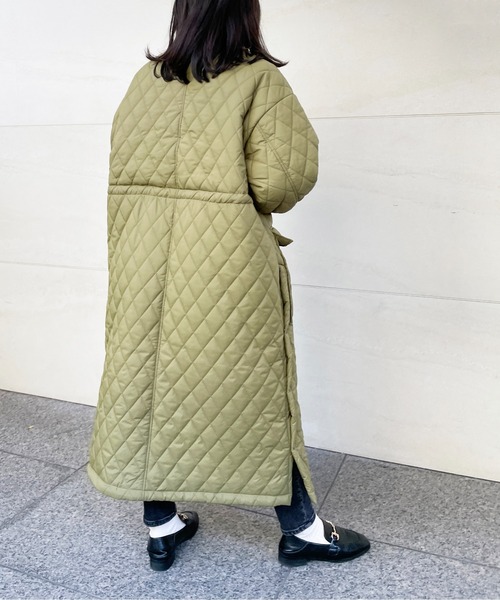 StyleSea（スタイルシー）の「2WAYキルティングスナップロングコート（ミリタリージャケット・レディース・オリーブ/ブラック・MEDIUM）」の9枚目の写真