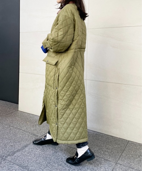 StyleSea（スタイルシー）の「2WAYキルティングスナップロングコート（ミリタリージャケット・レディース・オリーブ/ブラック・MEDIUM）」の10枚目の写真