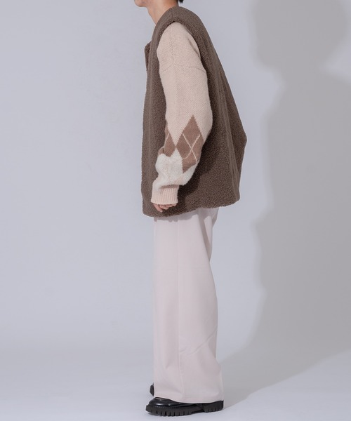 ONCILY(オンシェリー)の「BOA VEST / ボア中綿ベスト(ベスト・メンズ・ブラック/ブラウン/カーキ・MEDIUM/LARGE)」の6枚目の写真