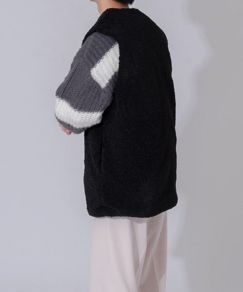 ONCILY(オンシェリー)の「BOA VEST / ボア中綿ベスト(ベスト・メンズ・ブラック/ブラウン/カーキ・MEDIUM/LARGE)」の11枚目の写真