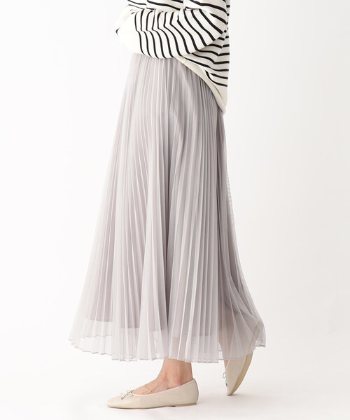 OPAQUE.CLIP(オペークドットクリップ)の「◆チュールプリーツフレアスカート(スカート・レディース・ライトベージュ/ネイビー/グレー・38/40)」の6枚目の写真