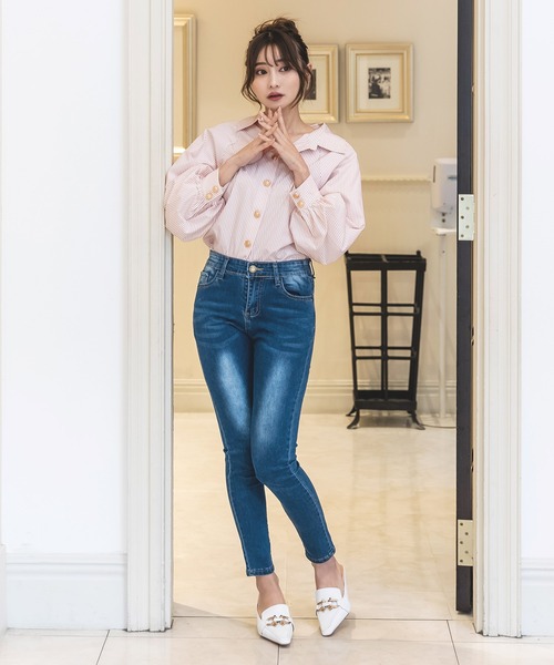 Julia Boutique(ジュリアブティック)の「ビット付きスクエアトゥパンプス/23091(パンプス・レディース・ブラック/ホワイト・36/37/38/39)」の5枚目の写真