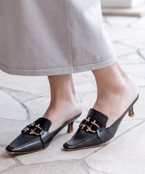 Julia Boutique(ジュリアブティック)の「ビット付きスクエアトゥパンプス/23091(パンプス・レディース・ブラック/ホワイト・36/37/38/39)」の13枚目の写真