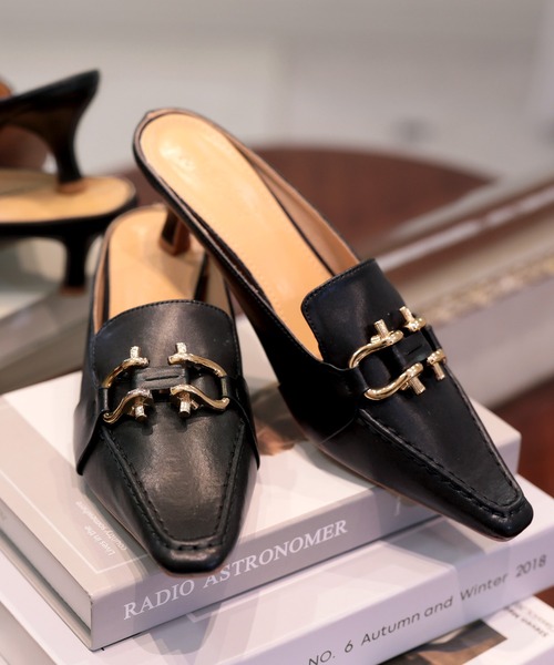 Julia Boutique(ジュリアブティック)の「ビット付きスクエアトゥパンプス/23091(パンプス・レディース・ブラック/ホワイト・36/37/38/39)」の17枚目の写真