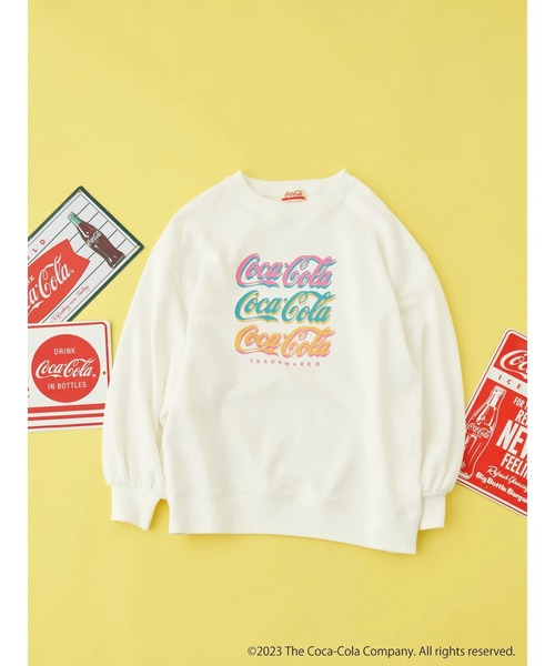 Coca Cola(コカコーラ)の「別注Coca-Cola「R」カラフルロゴスウェット(スウェット・レディース・オフホワイト・FREE)」の1枚目の写真
