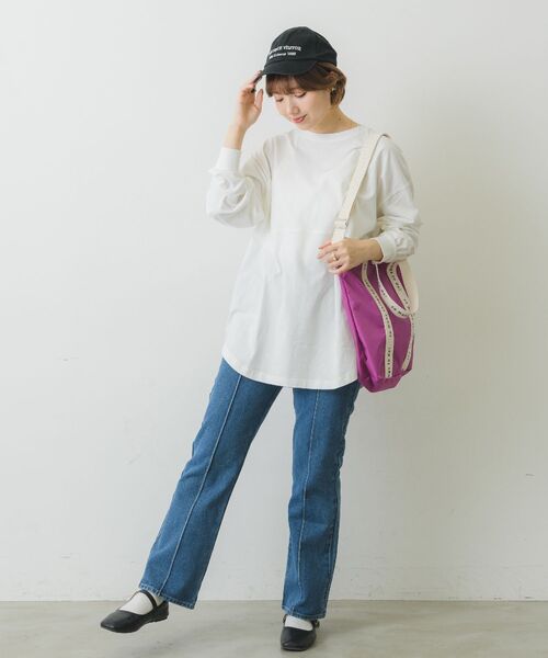 RETRO GIRL(レトロガール)の「袖ロゴBIGロンTee(Tシャツ/カットソー・レディース・ダークグレー/ブルー/イエロー/ホワイト・FREE)」の5枚目の写真