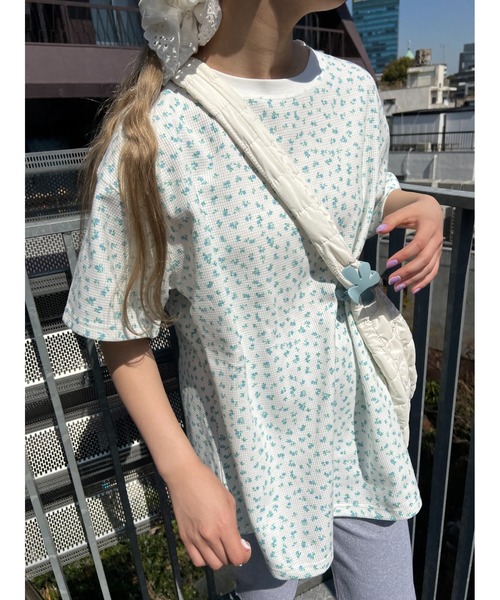 WC(ダブル シー)の「フラワー柄ビッグTシャツ(Tシャツ/カットソー・レディース・サックスブルー/ピンク/オレンジ・FREE)」の14枚目の写真