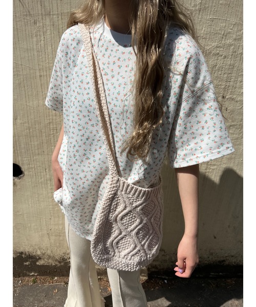 WC(ダブル シー)の「フラワー柄ビッグTシャツ(Tシャツ/カットソー・レディース・サックスブルー/ピンク/オレンジ・FREE)」の10枚目の写真