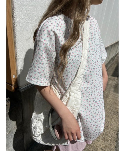 WC(ダブル シー)の「フラワー柄ビッグTシャツ(Tシャツ/カットソー・レディース・サックスブルー/ピンク/オレンジ・FREE)」の16枚目の写真