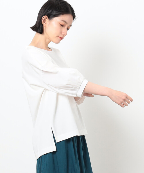 ONIGIRI(オニギリ)の「ボリュームスリーブ Tシャツ(Tシャツ/カットソー・レディース・オフホワイト/ネイビー/イエロー/ブラウン・FREE)」の6枚目の写真