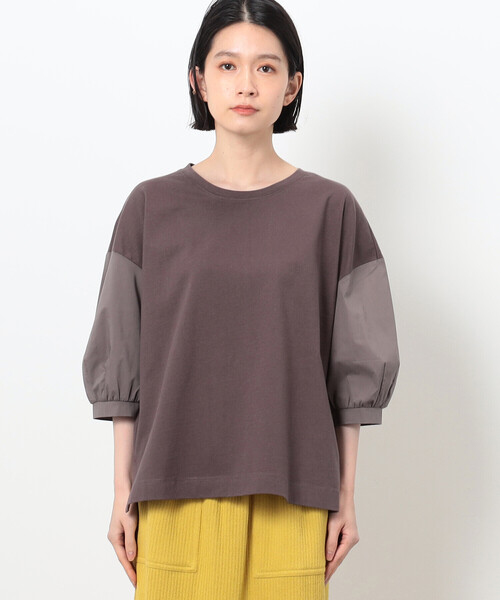 ONIGIRI(オニギリ)の「ボリュームスリーブ Tシャツ(Tシャツ/カットソー・レディース・オフホワイト/ネイビー/イエロー/ブラウン・FREE)」の17枚目の写真