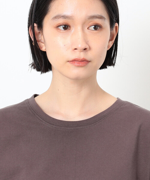 ONIGIRI(オニギリ)の「ボリュームスリーブ Tシャツ(Tシャツ/カットソー・レディース・オフホワイト/ネイビー/イエロー/ブラウン・FREE)」の20枚目の写真