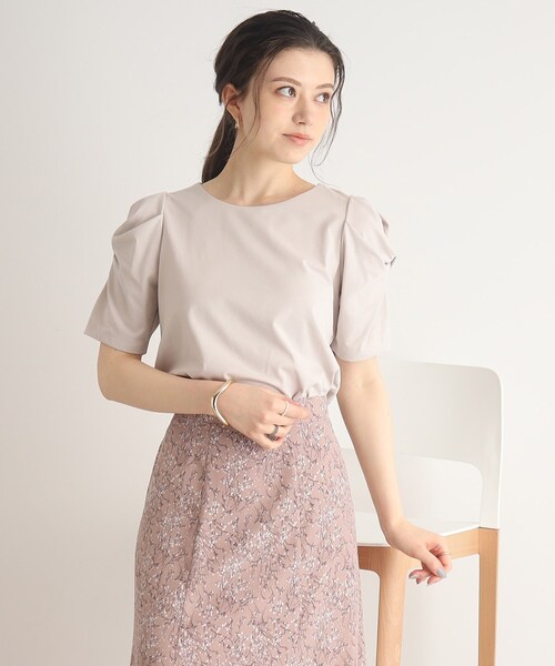 DRESKIP（ドレスキップ）の「◆【接触冷感】一枚でキマるツイストスリーブTシャツ（Tシャツ/カットソー・レディース・オフホワイト/ブラック/ライトグレー/ピンク系・02/03/04）」の15枚目の写真