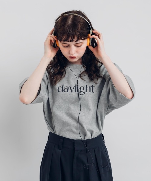 MUHET(ミュエータ)の「アソートTシャツ(Tシャツ/カットソー・レディース・ネイビー/グリーン系その他/杢グレー/オフホワイト/その他・X-LARGE/MEDIUM)」の1枚目の写真