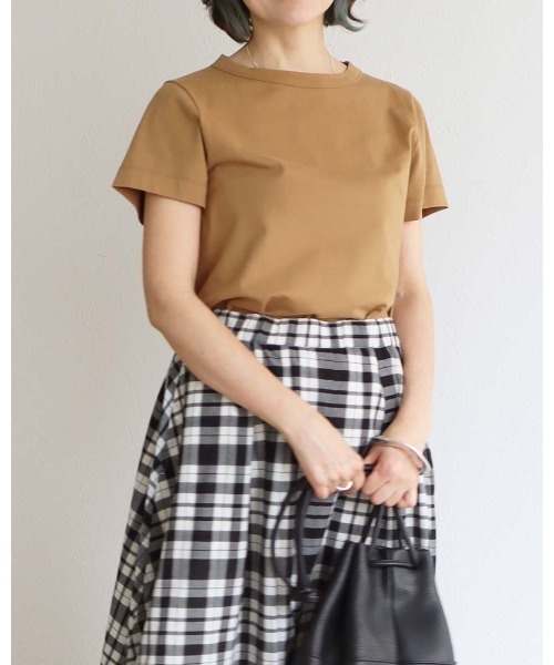 aunt lily(アントリリー)の「綿100%コットン、大人のスタンドネック無地シンプルTシャツ(Tシャツ/カットソー・レディース・サンドベージュ/アイボリー/ブラック/ブルー・M/L/LL)」の18枚目の写真