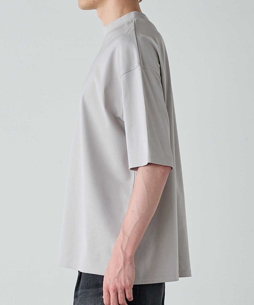 UNITED TOKYO（ユナイテッドトウキョウ）の「テクノラマモックネックTEE（Tシャツ/カットソー・メンズ・グレー/ブラック/ホワイト・1/2/3）」の22枚目の写真