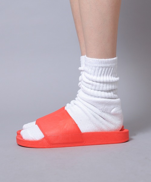 WAIPER.inc(ワイパーインク)の「Los Angeles Apparel UNISEX EVERYDAY SLIDES(スリッポン・メンズ・ブルー/ブラック/ピンク/ホワイト/レッド系その他・10/9/7/8)」の11枚目の写真
