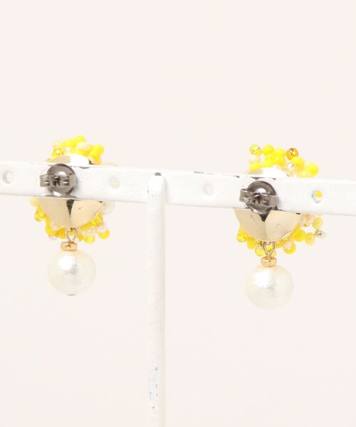 tone（トーン）の「【Hi-na】ミックスカラーつぶビーズ×コットンパール　ピアス(MA)（ピアス（両耳用）・レディース・イエロー/レッド/ホワイト・FREE）」の4枚目の写真