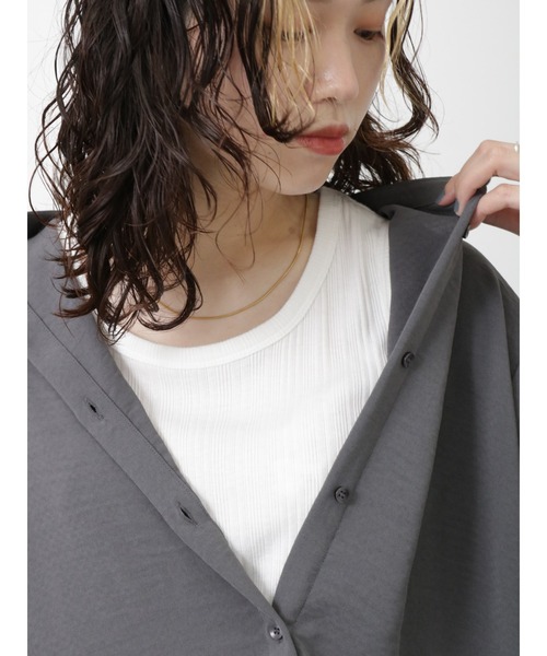 Samansa Mos2 blue（サマンサモスモスブルー）の「ランダムテレコタンクトップ（タンクトップ・レディース・ブラック/オフホワイト/ブルー・MEDIUM/LARGE）」の4枚目の写真