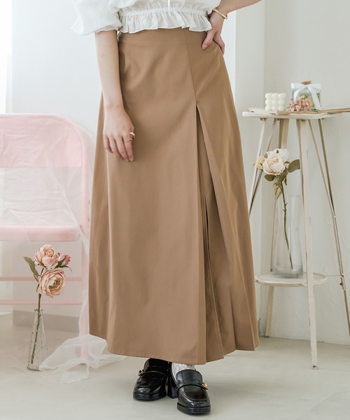 Ambre Neige（アンブルネージュ）の「タックフレアスリットスカート