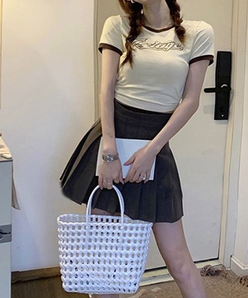 HALEY PESCA(ヘーリーペスカ)の「HALEY PESCA/ウエストデザイン ロゴTシャツ(Tシャツ/カットソー・レディース・ブラック/アイボリー・MEDIUM/LARGE)」の11枚目の写真