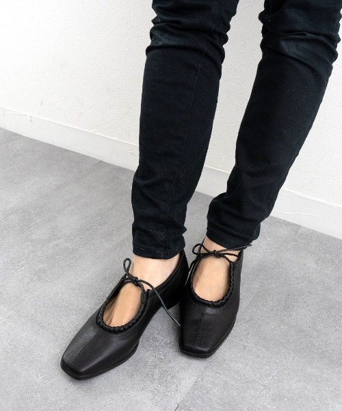 Fabby fabby（ファビィーファビィー）の「シャーリングリボンスクエアシューズ（その他シューズ・レディース・オフホワイト/ベージュ/ブラック・SMALL/MEDIUM/LARGE）」の17枚目の写真