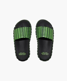 MARC JACOBS（マークジェイコブス）の「THE MONOGRAM SLIDE/ザ