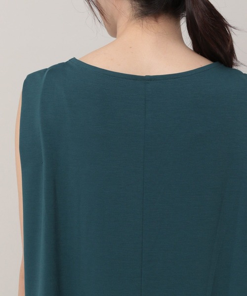 Elura（エルーラ）の「ドレスアップノースリーブTシャツ（Tシャツ/カットソー・レディース・ブラック/ホワイト/グリーン/グレイッシュベージュ・LARGE/MEDIUM/SMALL）」の7枚目の写真