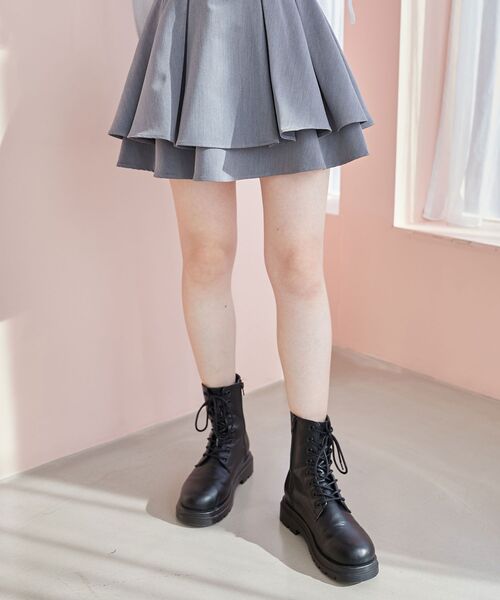 MAJESTIC LEGON(マジェスティックレゴン)の「【WEB限定XLサイズあり】タンクソールレースアップブーツ(ブーツ・レディース・ブラック/ホワイト・X-LARGE/SMALL/MEDIUM/LARGE)」の11枚目の写真