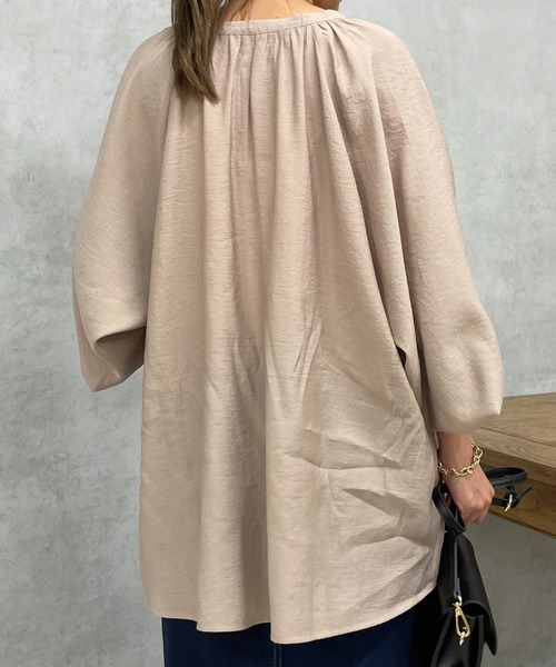 un dix cors（アンディコール）の「スキッパーボリューム袖ブラウス（シャツ/ブラウス・レディース・モカ/オフホワイト・FREE）」の7枚目の写真