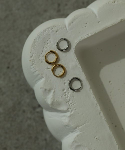 ORLEAN(オルレアン)の「金属アレルギー対応 シンプルフープピアス 9mm 両耳用 サージカルステンレス ユニセックス(ピアス(両耳用)・レディース・シルバー/ゴールド・フリー)」の3枚目の写真
