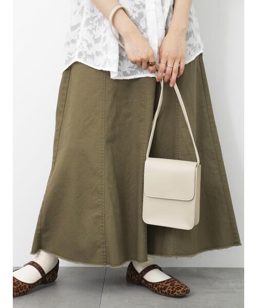 ehka sopo（エヘカソポ）の「フラットショルダーバッグ（ハンドバッグ・レディース・ブラック/ベージュ/ブルー・F）」の3枚目の写真