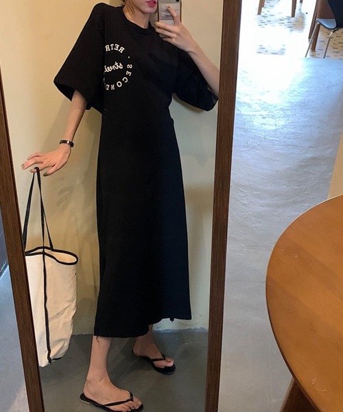 Mayree(メイリー)の「【AURORIA】バックオープンカットソーワンピース(ワンピース・レディース・ブラック/ベージュ・L/M)」の7枚目の写真