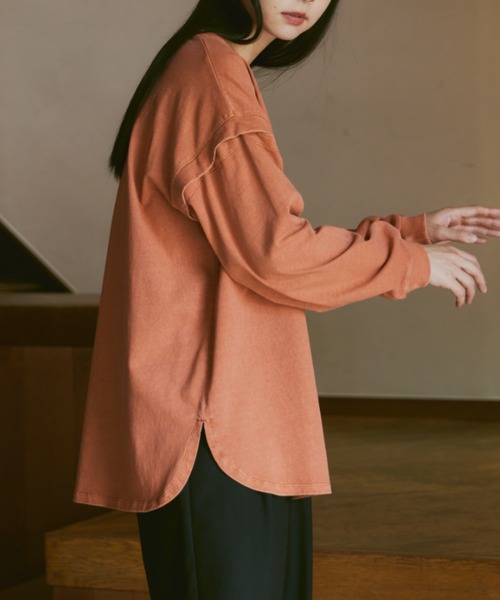 Happy John（ハッピージョン）の「multiway pigment long Tee/マルチウェイピグメントロンT（Tシャツ/カットソー・レディース・ブラック/オレンジ/アイボリー/ブルー・FREE）」の4枚目の写真