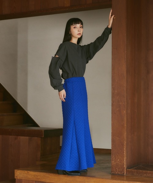 Happy John（ハッピージョン）の「multiway pigment long Tee/マルチウェイピグメントロンT（Tシャツ/カットソー・レディース・ブラック/オレンジ/アイボリー/ブルー・FREE）」の16枚目の写真