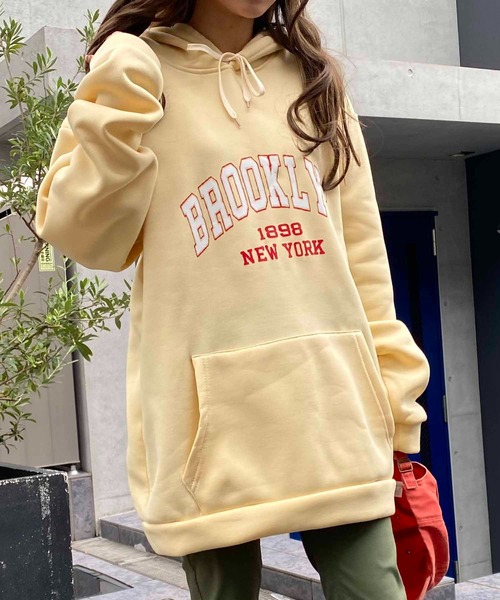 NANEA（ナネア）の「BROOKLYNロゴプリントルーズプルパーカー裏起毛