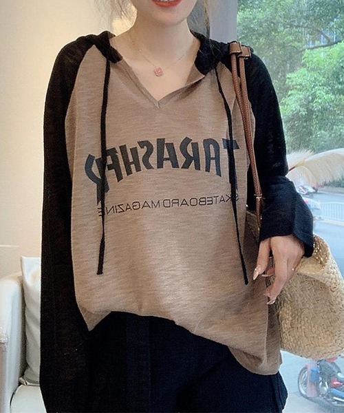 gossip！ロサンゼルス（ゴシップロサンゼルス）の「YUGA フード付きトップス（Tシャツ/カットソー・レディース・ホワイト系その他/モカ/ホワイト・FREE）」の3枚目の写真