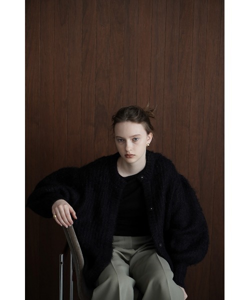 CLANE（クラネ）の「COLOR MOHAIR SHAGGY CARDIGAN（カーディガン/ボレロ・レディース・レッド/ブラック・1/2）」の4枚目の写真